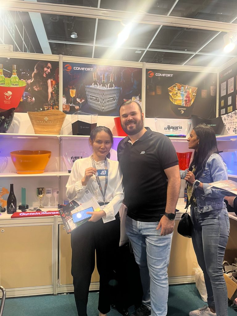 E6E14C3C427F74209D9B477DBC02BC3C 768x1024